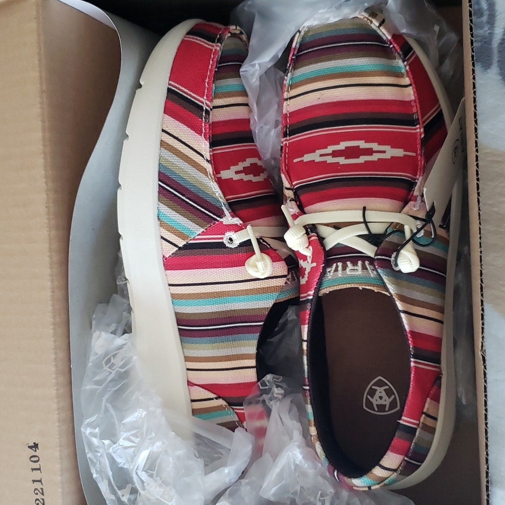 Ariat Hilo Pastel Serape Size 7.5